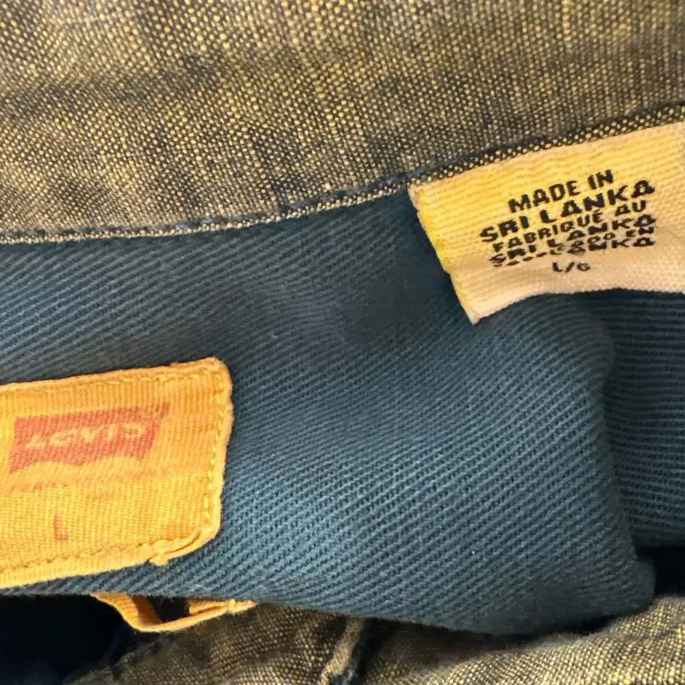 Levi's Classic Worker Overshirt in Green Garment Dye - Picture 7 of 13